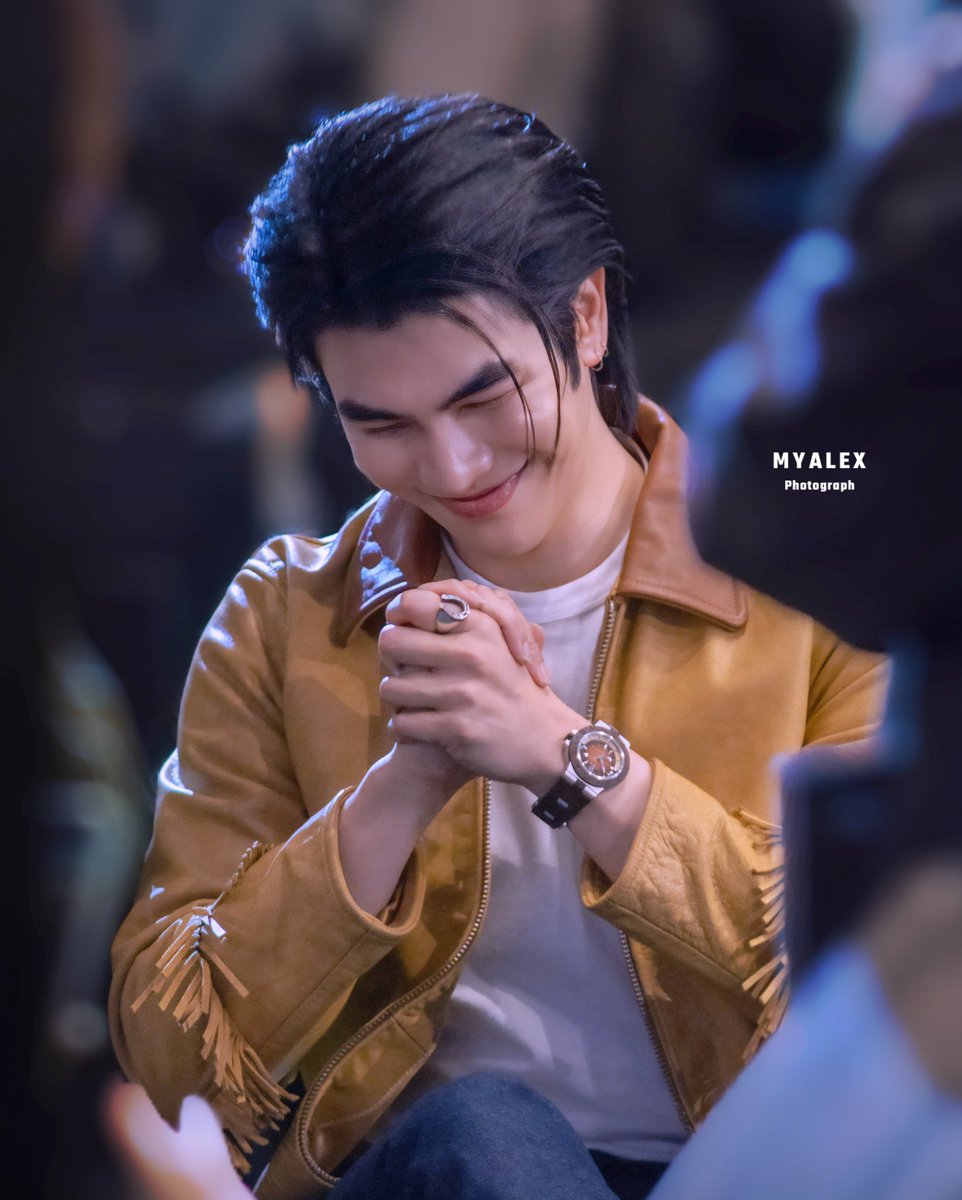 alekphasit's tweet photo. ค่ดคิดถึงเลยเจ้าของรอยยิ้มนี
ความรักไม่นับปริมาณ แค่นี้ก็ยิ้มปริ่มแล้วตัวฉัน

#milephakphum
@milephakphum https://t.co/ihBiAasQzv