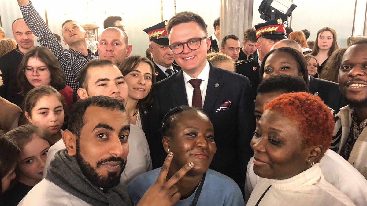 TonyHalik11's tweet photo. @Grubyfus300 @szymon_holownia Taaak...

Chanukę zapali, nielegałów zaprosi... Ale jak wybory za pasem to tylko fotki z polskimi białymi dziećmi... https://t.co/EvTBBW0EBw