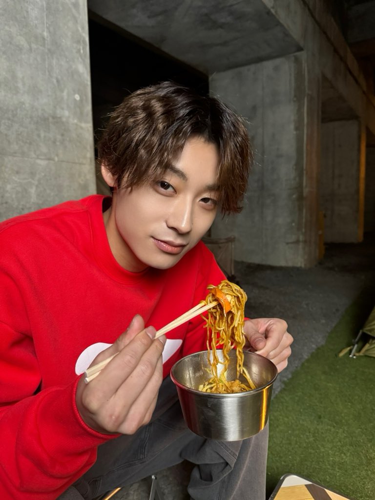 ⛺️本日発売日!! 本日1/15(水)発売TV LIFE『ALOHA's CAMP』に登場