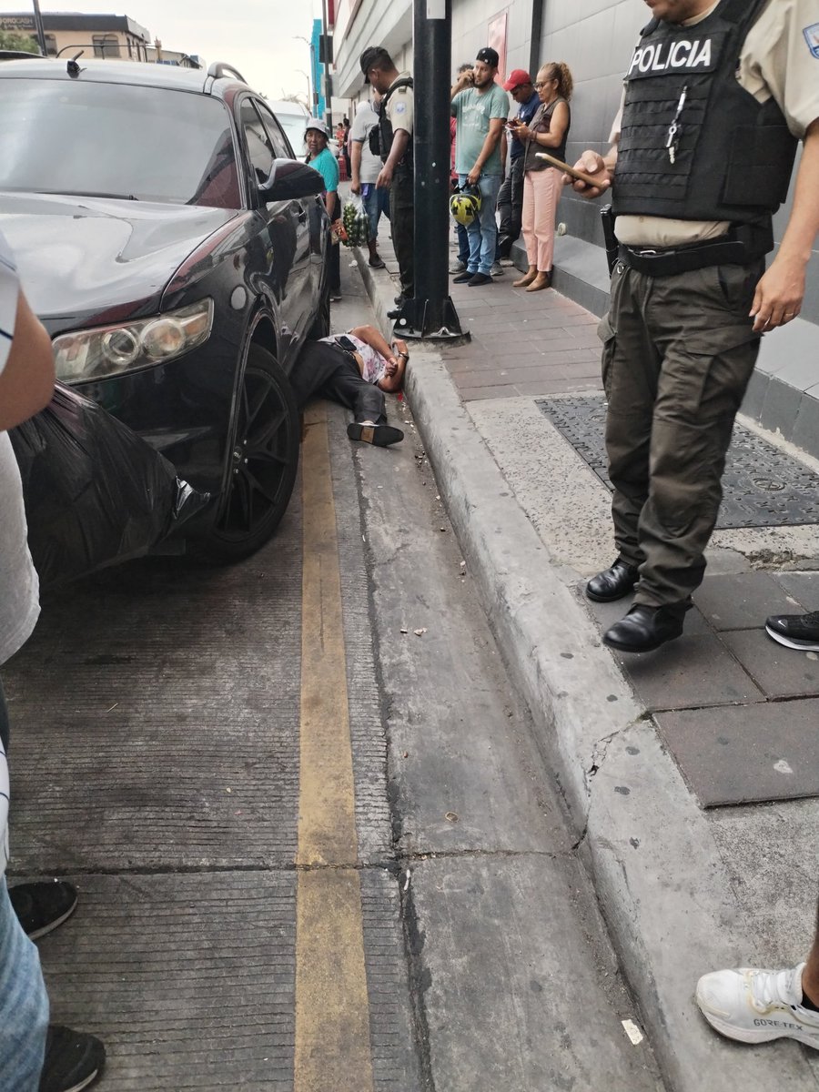 Persona baleada a la altura del tía de la Alborada.