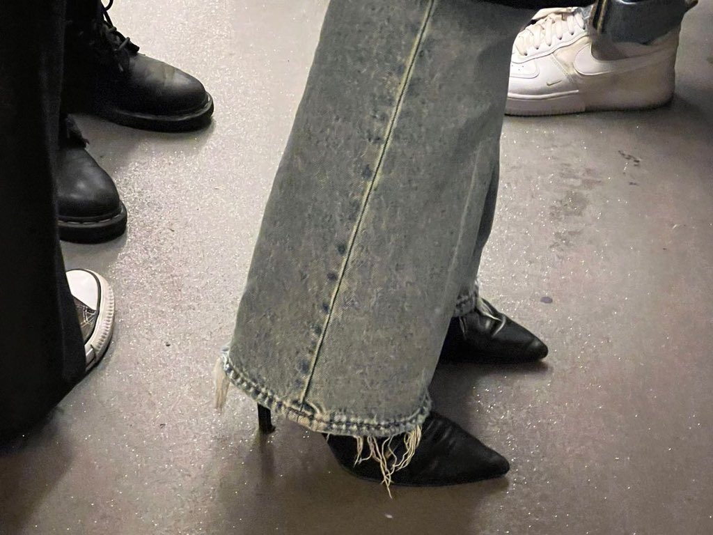 𝑅 (@pacuzl) on Twitter photo 