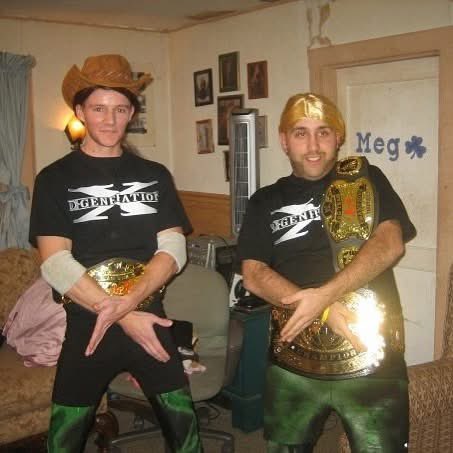 PaulyMagPipes's tweet photo. @drinkgaragebeer @MajorWFPod @Myers_Wrestling I wouldn’t mind one of those hoodies I saw @MarkSterlingEsq wearing on the latest ep of the @MajorWFPod https://t.co/n0ijPz3FfT