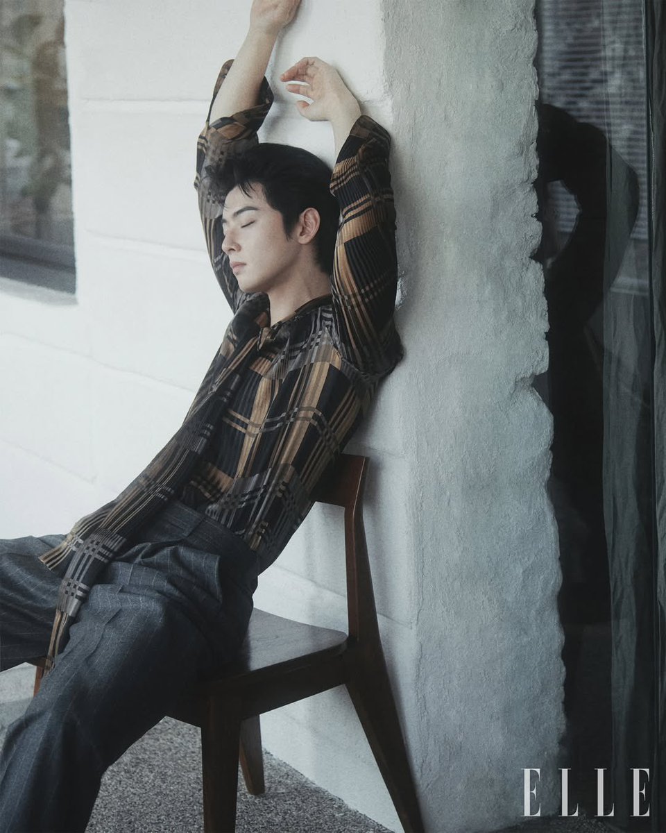 cewpics's tweet photo. CHA EUNWOO X SAINT LAURENT FOR ELLE KOREA https://t.co/AoqgKihVTZ