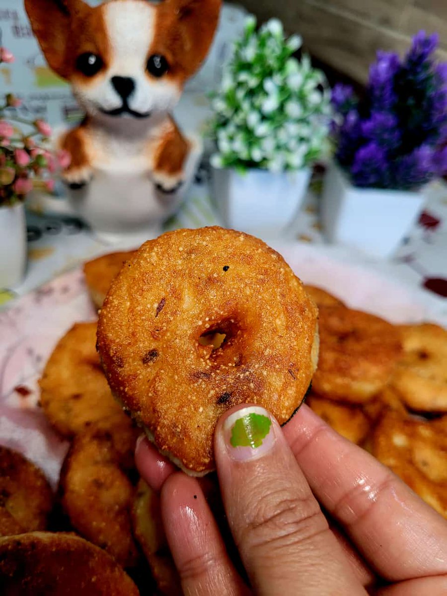 SatapathySilpa1's tweet image. #crispy medu bada recipe..youtube.com/shorts/wyfvb3D…