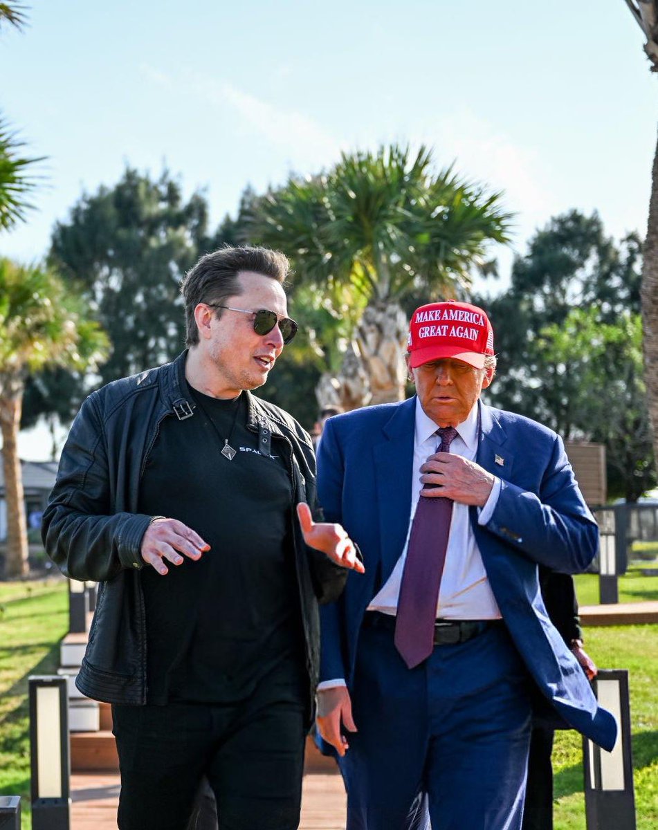 Crazymoments01's tweet photo. @elonmusk Describe Elon Musk and Donald Trump in one word? https://t.co/uEHLRoL8nP