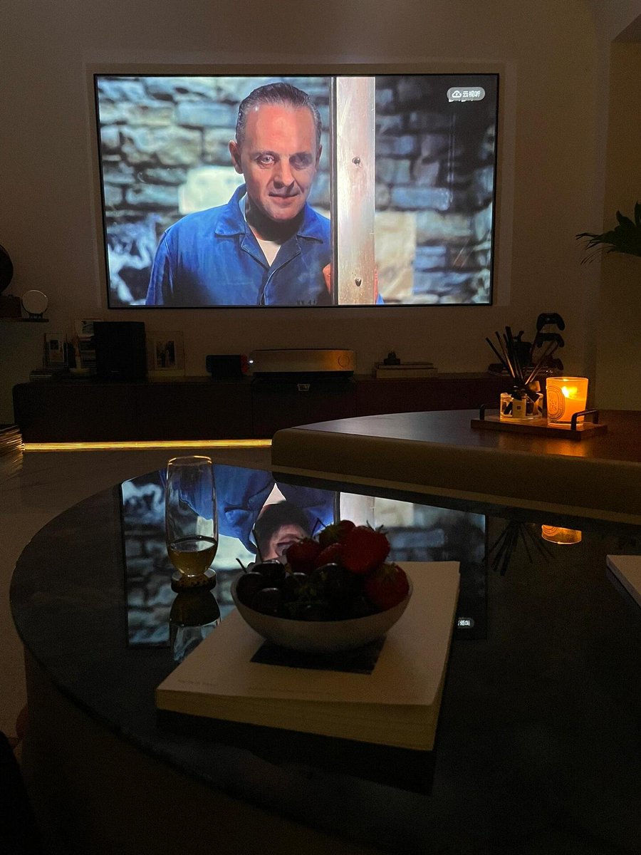 annaolinei's tweet image. A person will cry, because of pain; A person is painful, because care; The reason why a person cares, because there are feelings; A person feels only because you are a person!😊