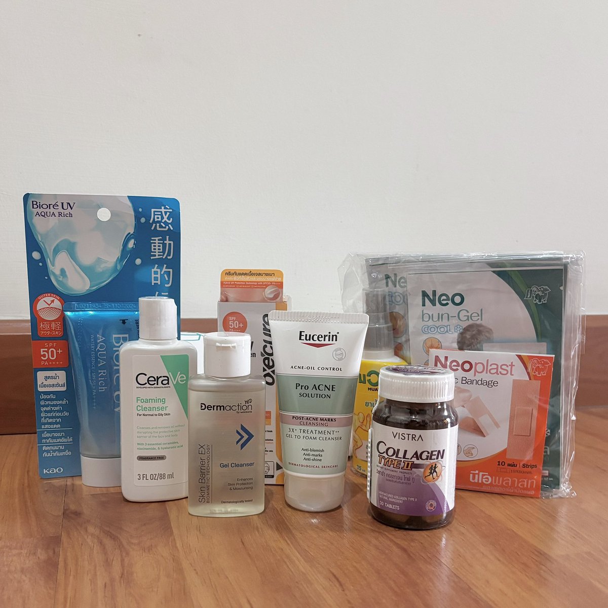 PangLReview's tweet image. ห่างหายจากกิจกรรมวิ่งไปนาน เจอกิจกรรมนึงน่าสนใจมากๆ เป็นกิจกรรม #watsonsrun2024 “วิ่งสวย สุขภาพดี” ของที่ระลึกอย่างเริสสส สินค้าแต่ละอันดีงามทั้งนั้นเลย กิจกรรมนี้รายได้ทั้งหมดเค้าช่วยสมทบทุนให้มูลนิธิขาเทียมฯ ได้ทั้งสุขภาพดีและได้ช่วยทำบุญอีกด้วยงับ #WatsonsTH #GetActive