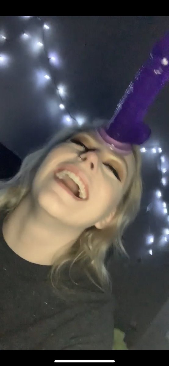 lildustbunnyxx's tweet image. if you want to get to know the horny lil gremlin who likes to make you cum this it. here's the tweet