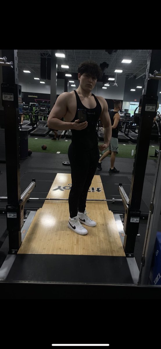 phrag_'s tweet image. Brick by brick:)