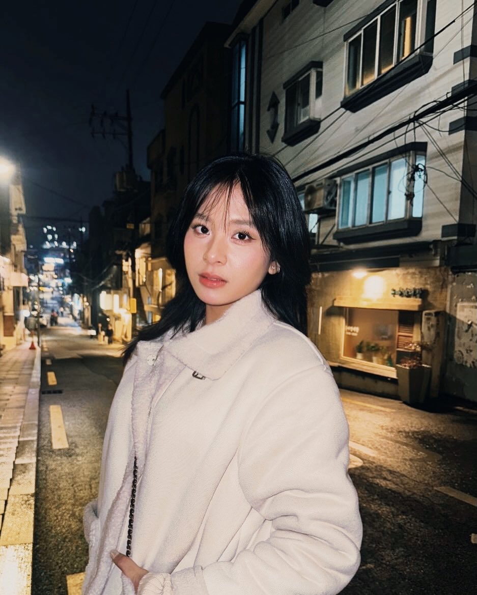 aboutMyoZhi's tweet photo. 너무 예뻐 https://t.co/vfRqvvVrkN