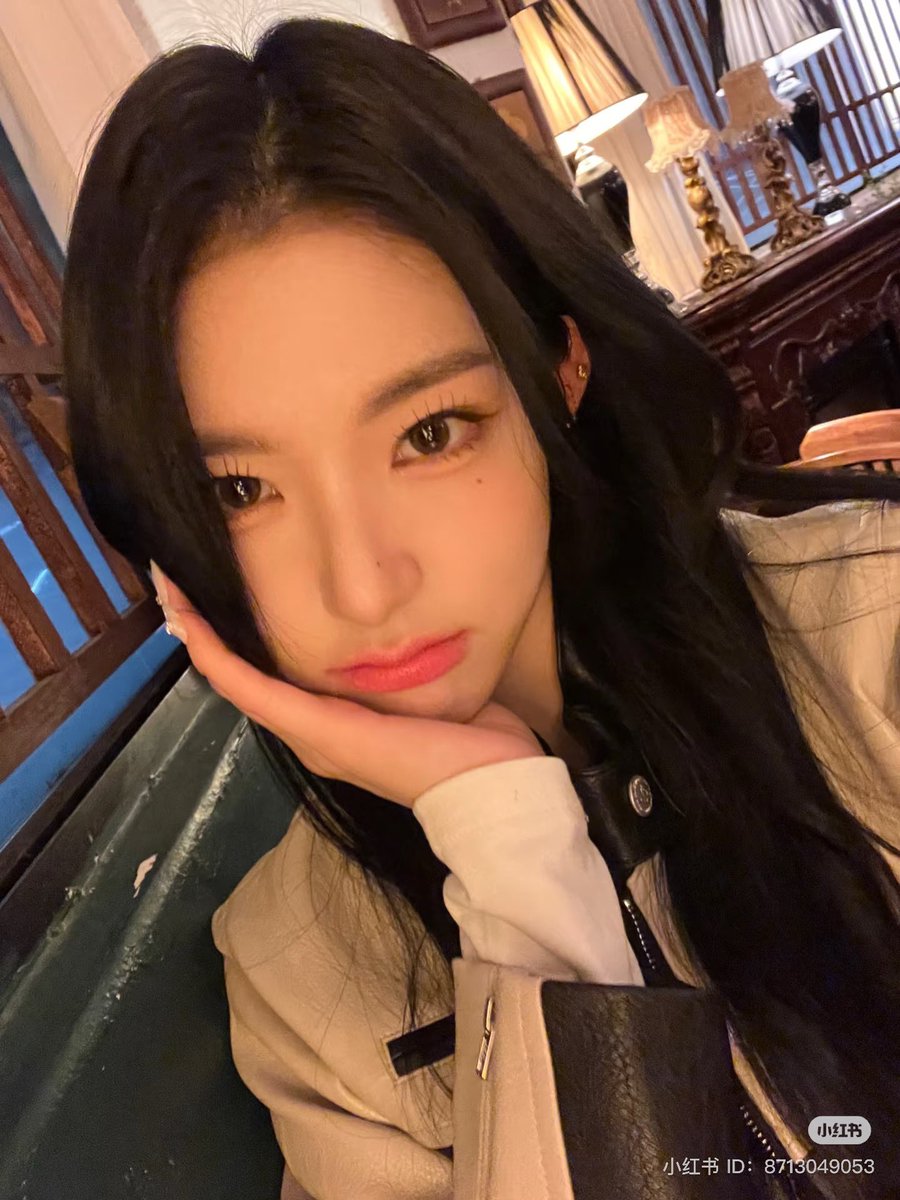 morni00's tweet photo. 미소녀연애시뮬레이션
근데 이제 연애는 즈그끼리 하는 https://t.co/diJvs9tmaw