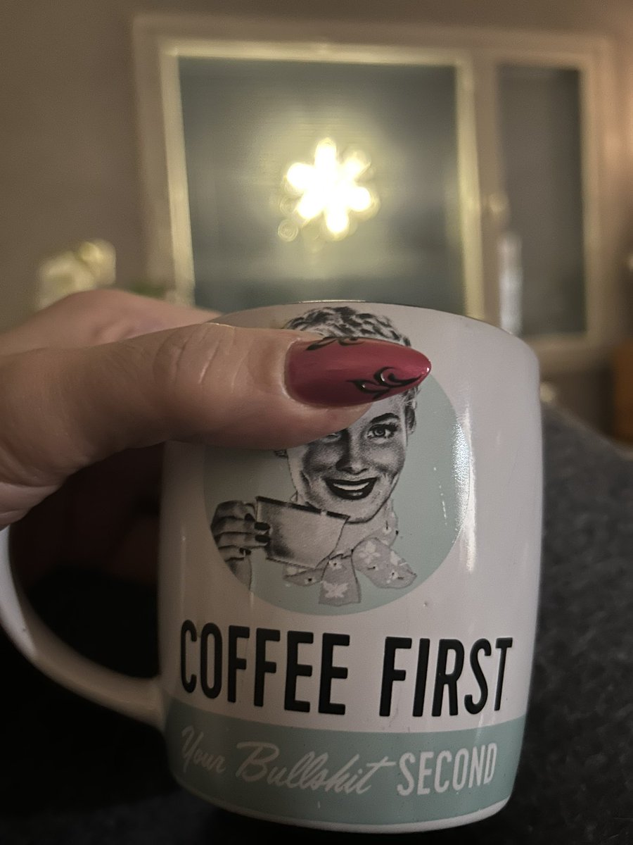 TuijaVirtanen's tweet photo. Hyvää huomenta 🤗
#Aamukahvi ☕️☕️☕️☕️☕️
Puurolle ja matkaan.
Tänään mutsin juttuja. Saa vihdoin kuulolaitteet, joita on odotettu. Neljä vuotta lähetteestä meni jonossa kuulolääkärille. Molemmat korvat lähes kuurot.
Muuttuu elämä isosti. Faijan ei tartte enää huutaa 📣 #kuulo https://t.co/iCwVG7UJd9