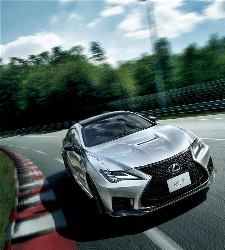 lexus_jpn's tweet photo. 【「RC」「RC F」に"Final Edition"を設定】
LEXUSは、スポーツクーペ「RC」「RC F」に、これまでのご愛顧への感謝を込めた"Final Edition"を設定し、全国のレクサス店を通じて1/16に発売します。これに伴い、RCおよびRC Fのパッケージは"Final Edition"のみとなります。

#LEXUS #レクサス #RC #RCF https://t.co/0xvAJYKOAf