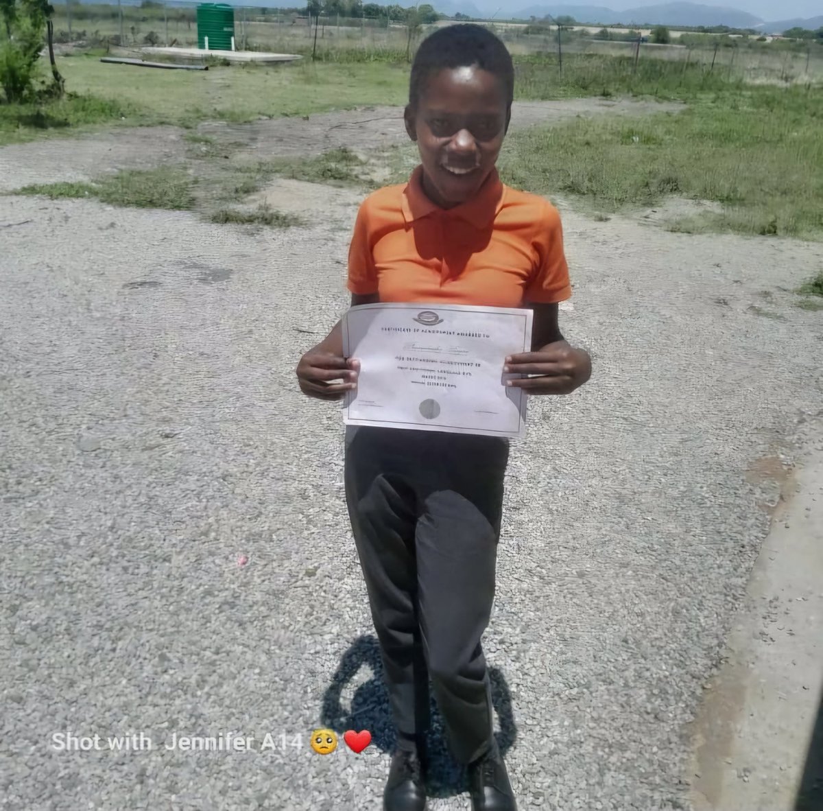 𝗦𝗘𝗔𝗥𝗖𝗛 𝗙𝗢𝗥 𝗔 𝟭𝟮 𝗬𝗘𝗔𝗥-𝗢𝗟𝗗 𝗠𝗜𝗦𝗦𝗜𝗡𝗚 𝗚𝗜𝗥𝗟

Police in Limpopo are seeking public assistance in locating a missing girl,  Margaret Phuravhathu, a 12 year-old resident of Matsa phulamulenze village in Nzhelele. 

Margaret was reportedly last seen on Sunday,