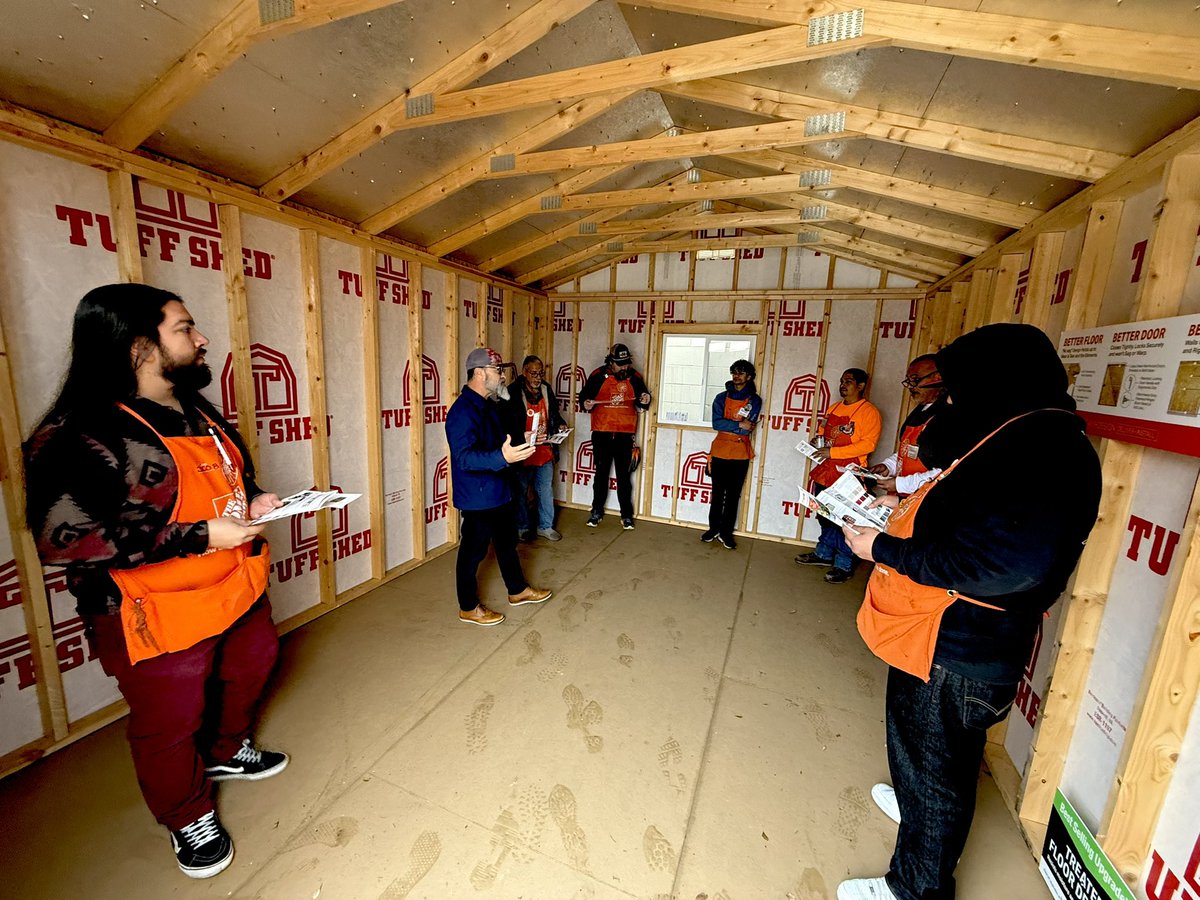 Amy Hahn tweet media