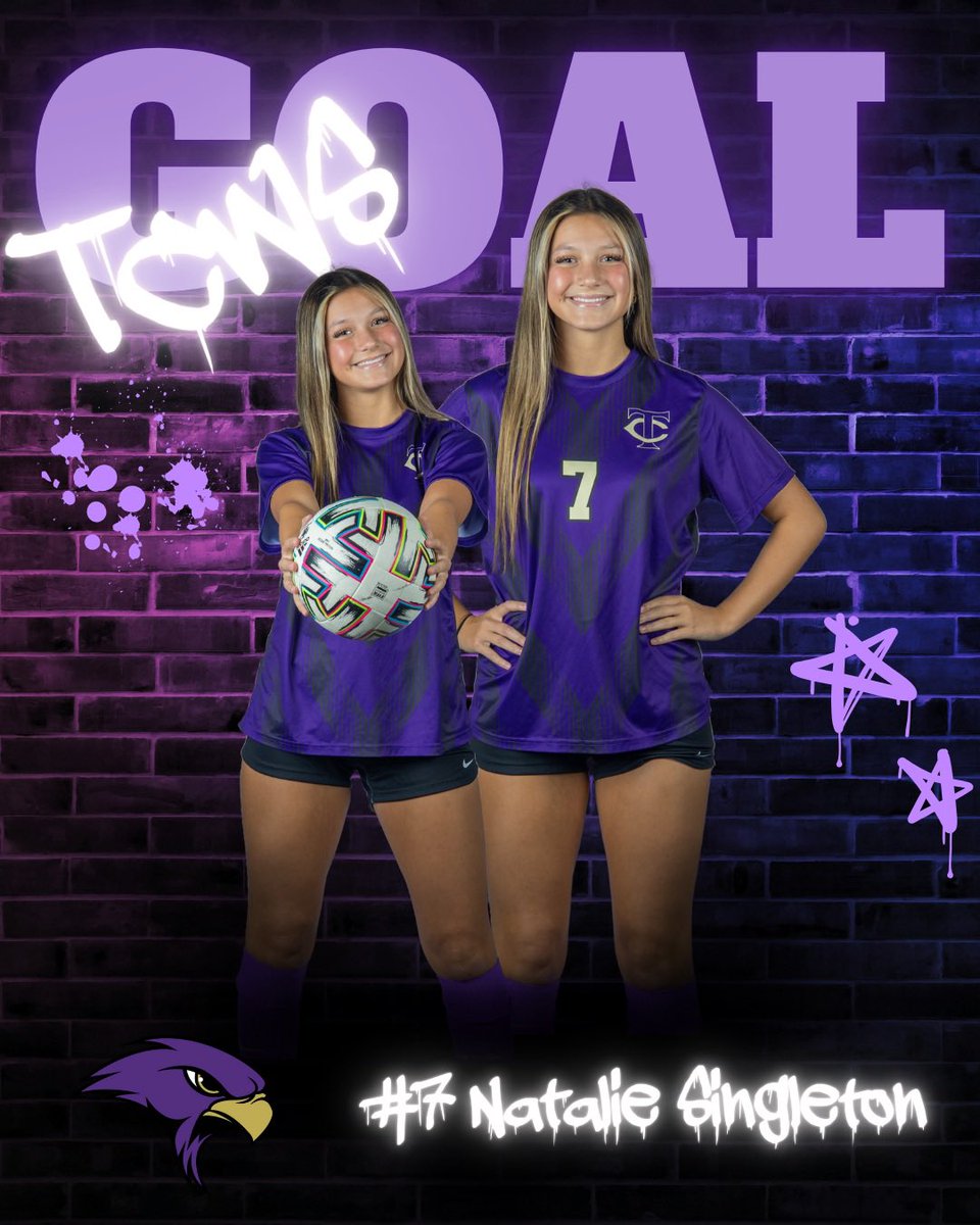 TCHS_WSOCCER's tweet photo. GOOOAAAALLLLL!!! @NatalieS19_ with an absolute banger!!!! Assist @rileylovern12 
Falcons 1
LD Bell 0

#tcod #talonsup https://t.co/HBW2voZ0w0
