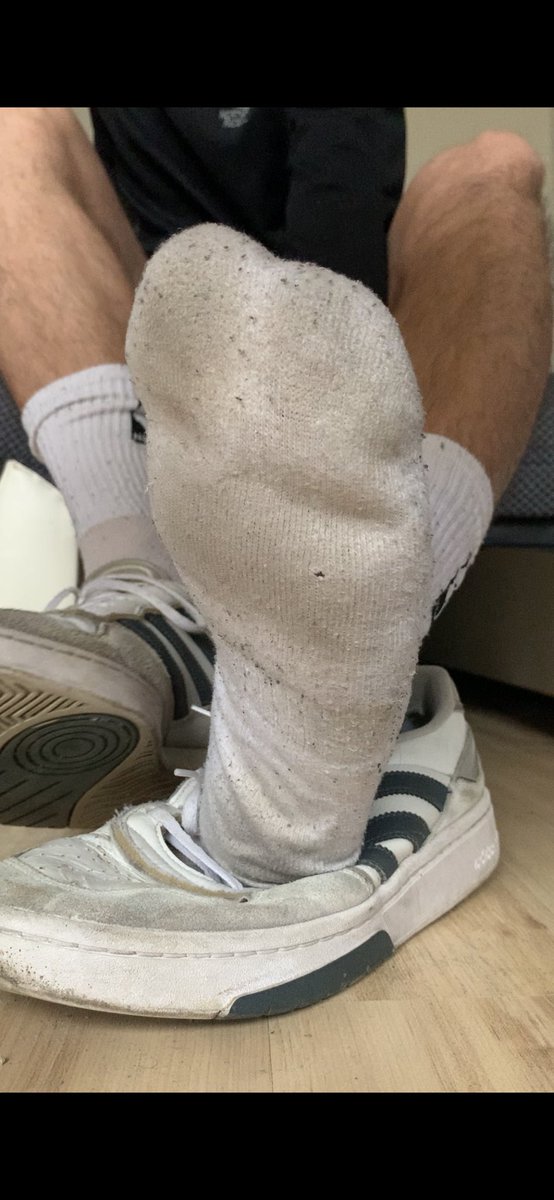 maxthesmelly's tweet photo. That's one sweaty sock. 
Two days of work and two gyms, it's stinky, sweaty and perfect for a face like yours. Retweet and dm me to take it off, now. https://t.co/yirMqTB1vE