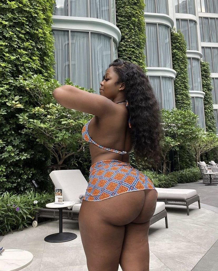 ThingsWeDo4Lo's tweet photo. For adults only 🔞 🥒

The video is as horror as a horror movie.
Watch here 👉 https://t.co/gzDOxtoFg8
https://t.co/rY6w4ljd2B

#BaltasarEngonga #Equatorial_Guinea #Yahweh #BBMzansi #TopherAt25 #TopherBassey #bisameapp grow your business with bisame  Sanchez https://t.co/vURXCrYM8k