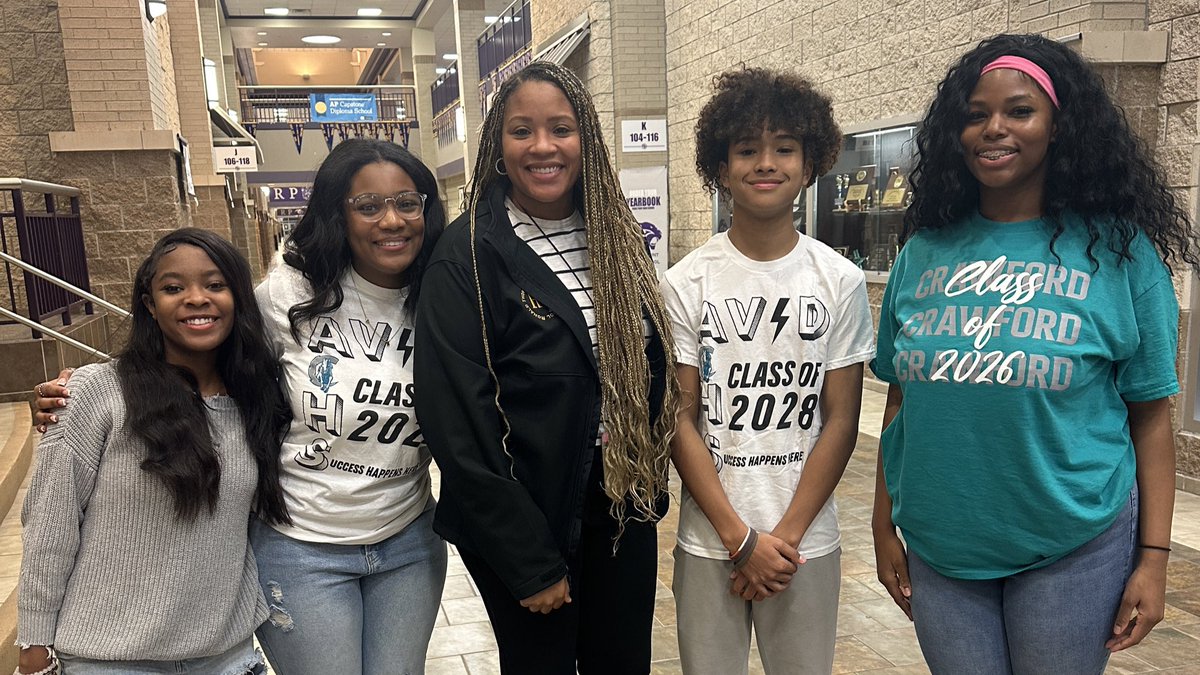 SierraJoseph15's tweet photo. Our first-ever Feeder Pattern AVID Night brought together our middle and high schools!
Thanks, @MrsWomack_AVID, for hosting! @RTMSThundercats @BMSLonghorns @RPHS_Panthers @RP_AVID @ACHS_Chargers @Coach_Aye @AVID4College @FortBendISD #AVIDStrong #CollegeReady #RecruitmentSeason https://t.co/YgPCStMkV3