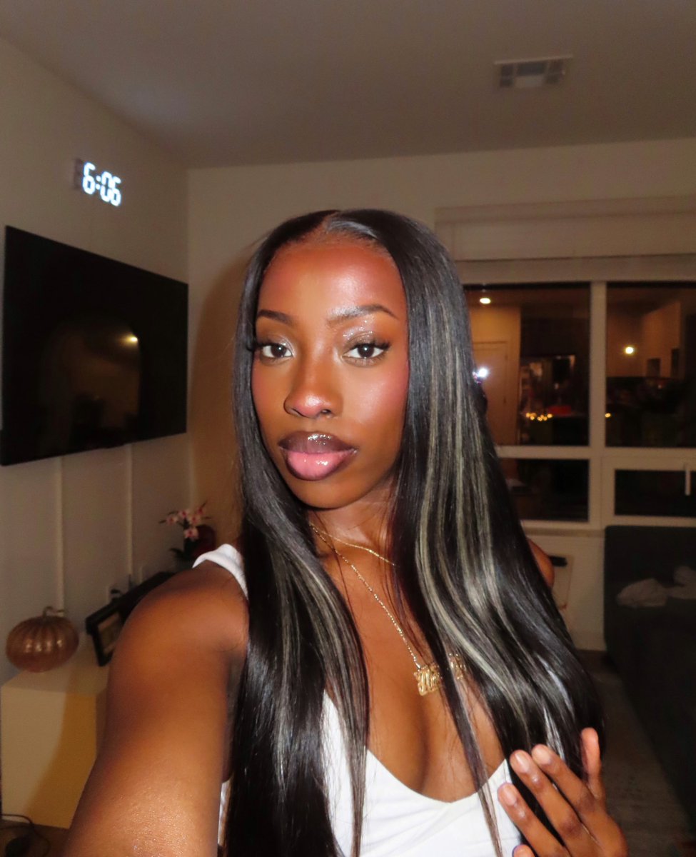 🌪Anayka🌪 tweet media