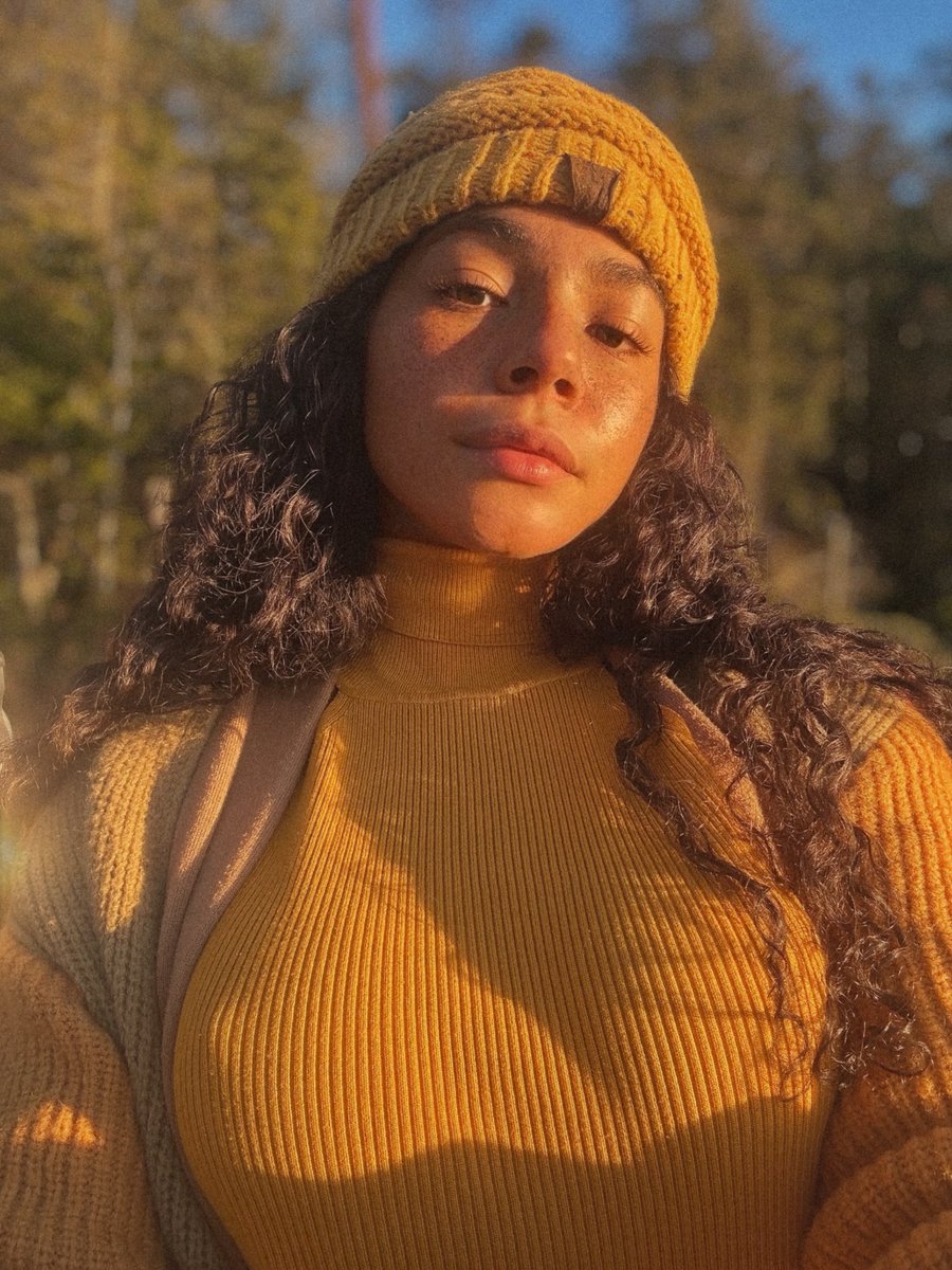 Helayna Marie tweet media