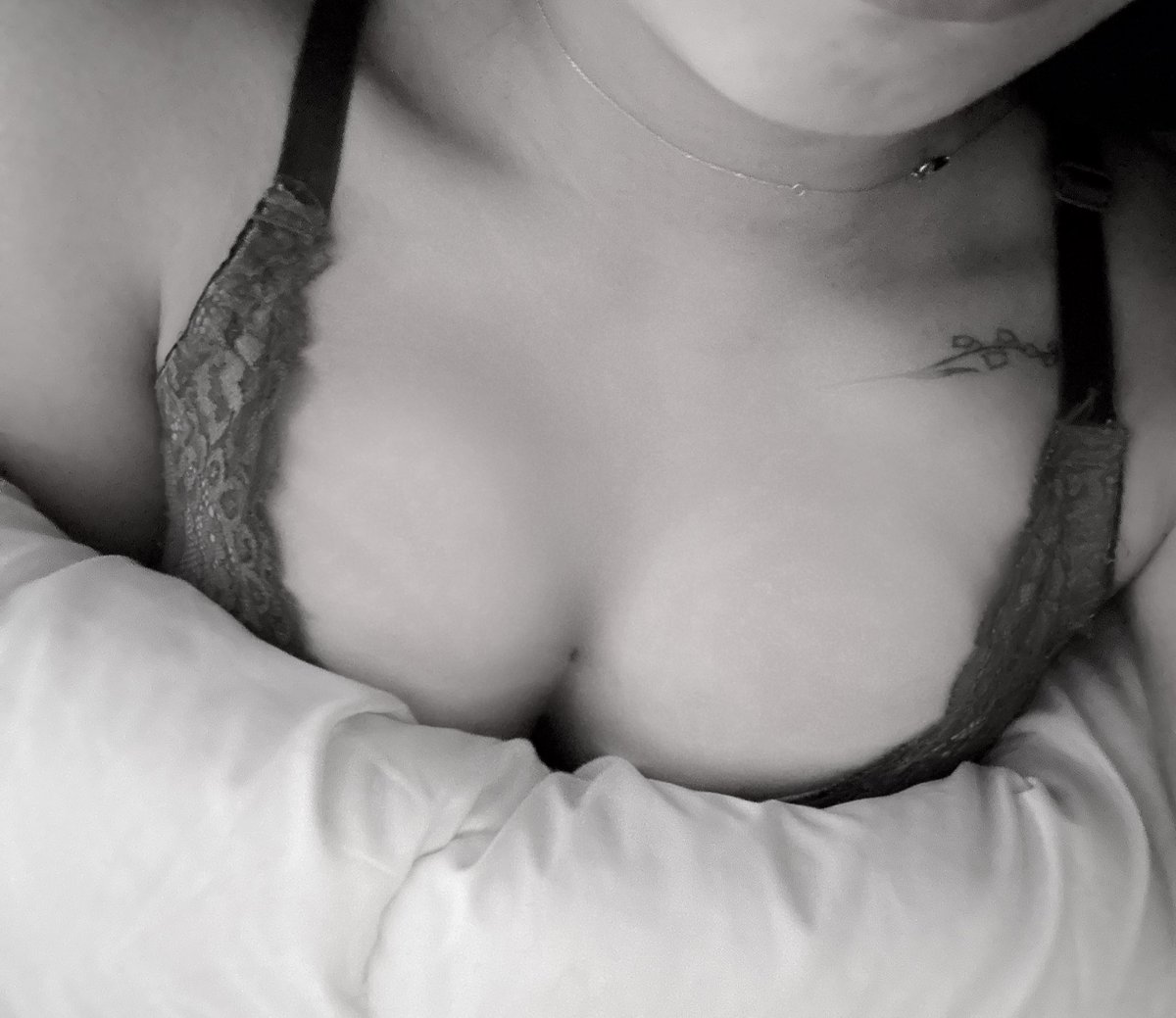 布団が離してくれない(/ _ ; )
#裏アカ女子 #섹트