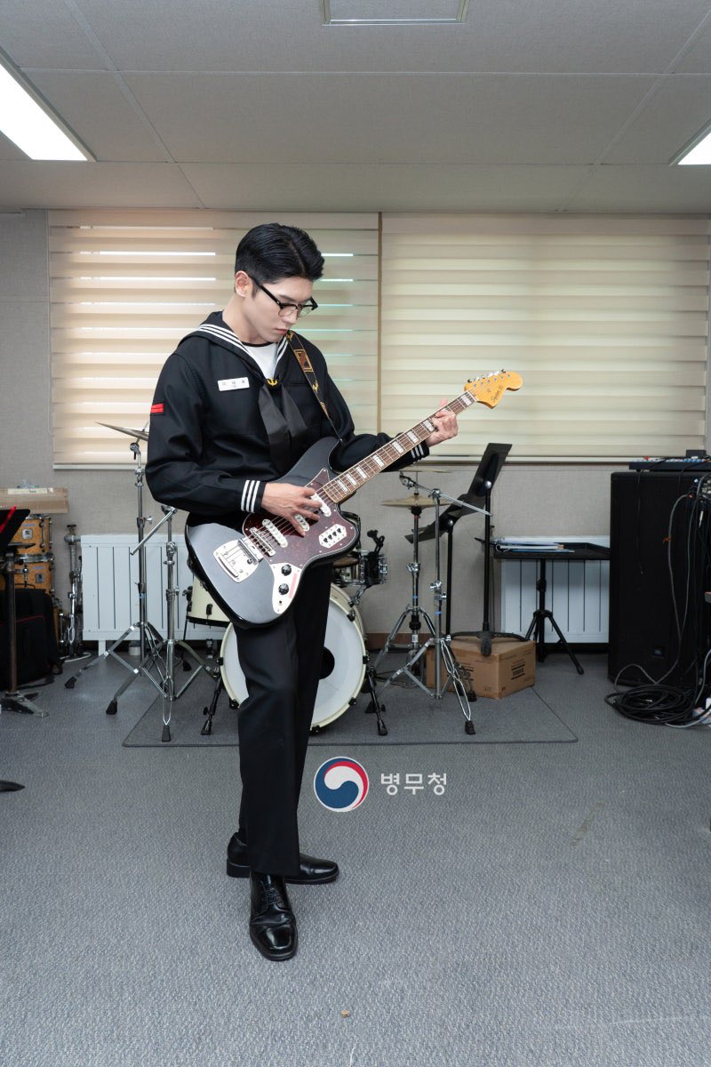 navytaeyong's tweet photo. 250115 ROK Military Manpower Administration
Naver Blog Update with TAEYONG

https://t.co/HhmnUIvPlN

#TAEYONG #태용 https://t.co/iTJgtMh8dn