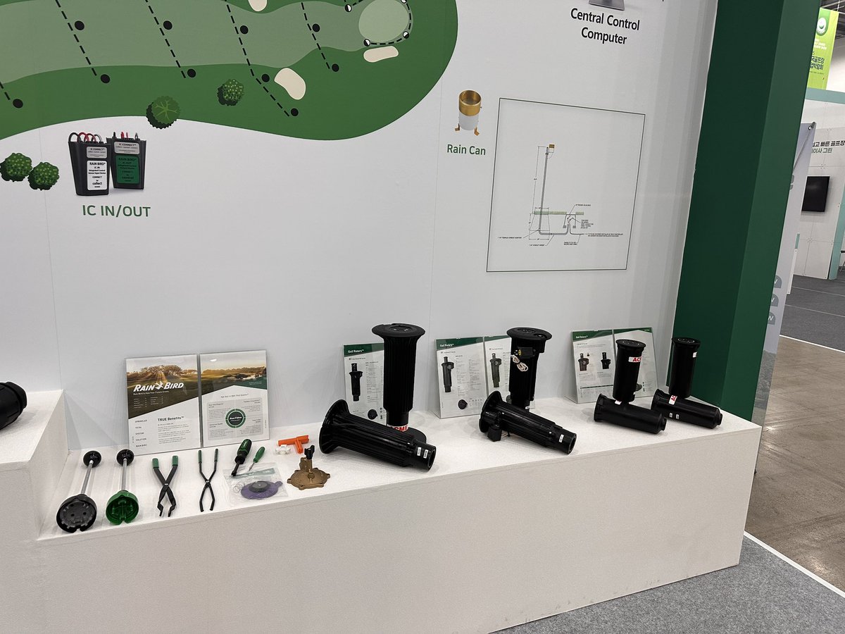 smn71's tweet photo. Busy day at the Korea Golf Show for @RainBirdGolf  team https://t.co/SsZd8CQPFN