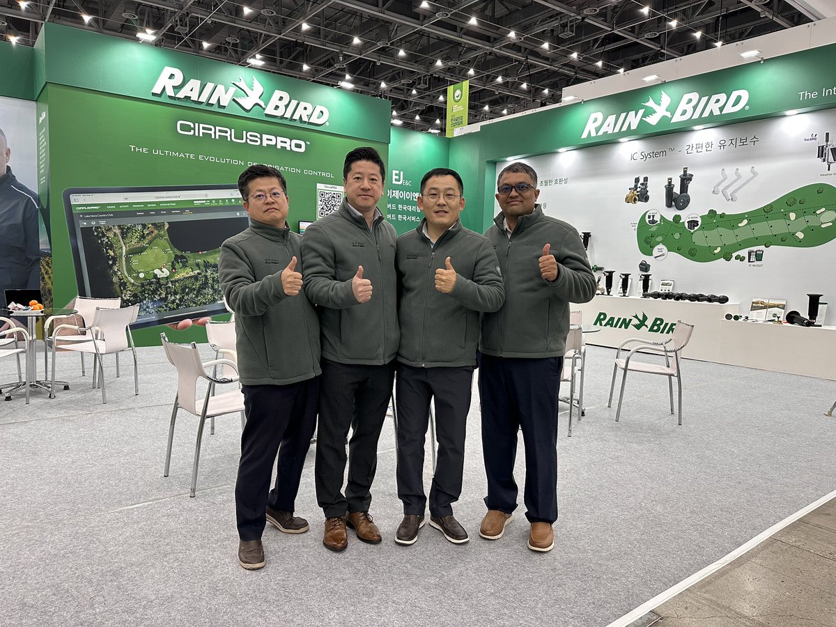 smn71's tweet photo. Busy day at the Korea Golf Show for @RainBirdGolf  team https://t.co/SsZd8CQPFN