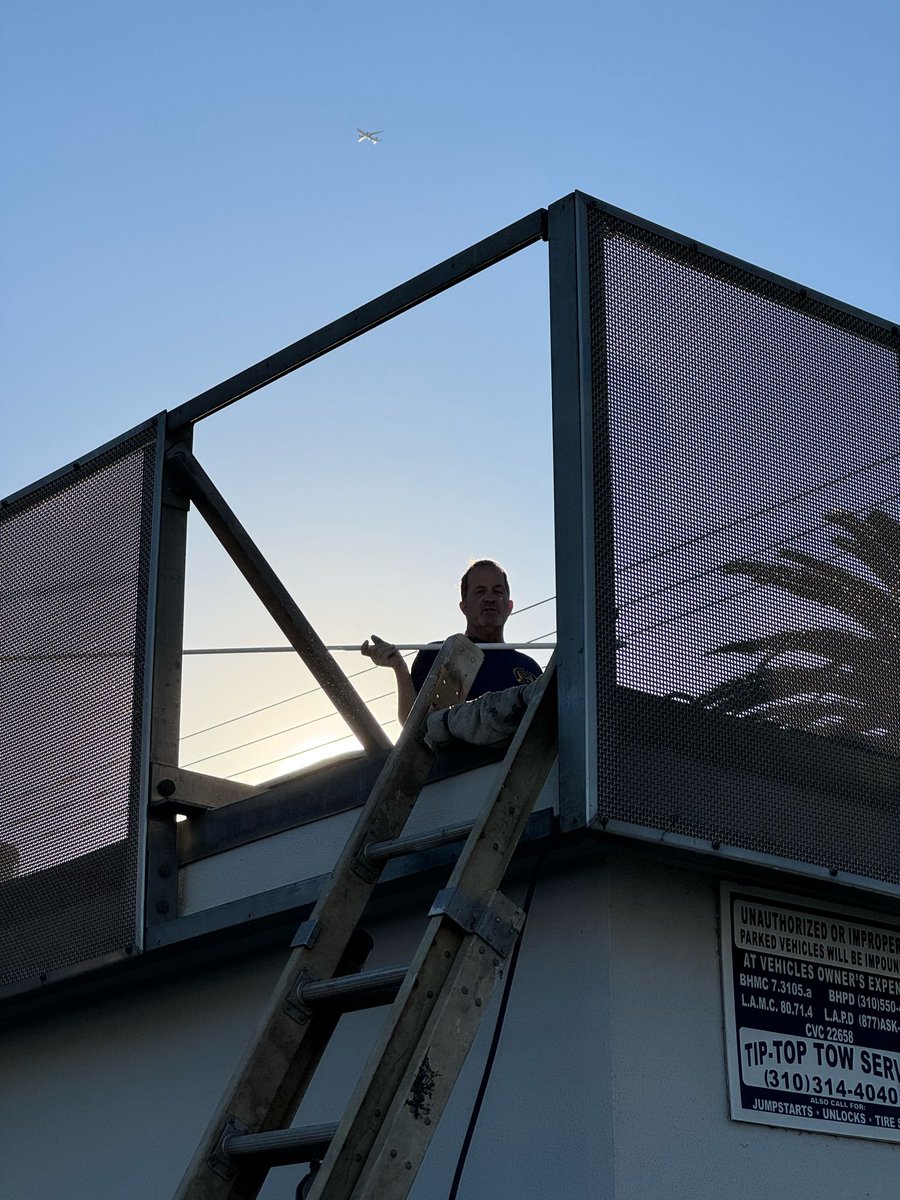AlPost283's tweet image. When cell service failed on Jan. 7, Ham Radio at American Legion Post 283 kept Pacific Palisades connected. Today, we’re installing a new repeater to replace the one lost in the Methodist Church fire. Reliable communication saves lives. #HamRadio #PalisadesFire #PaliStrong