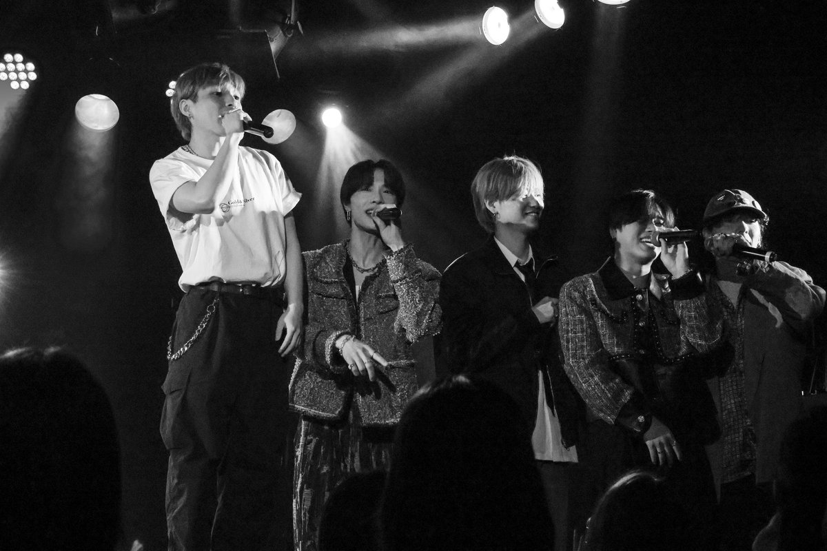 hazuki_photo007's tweet photo. 20241230 『SIDEDISH x Gold & Silver
~ 2MAN LIVE ~ 』 📍ESAKA MUSE
@golsil_official @SIDEDISH @8be_crayon
#ゴルシル #ゴルシルを全国へ #SIDEDISH #8BE https://t.co/MparKURTJ9