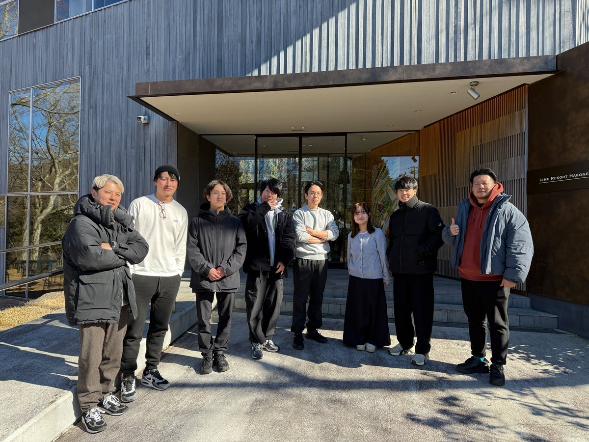 sntr19861104's tweet photo. 全社合宿で箱根へ。
半期ごとに現在地点を再確認し会社と個人の新たな目標を設定。

さらなる躍進のため個の力の強化をして今年も突き進んでいきます。夜はお酒を飲みながら麻雀社交会。遊ぶ時も頭を使って鍛えていきます。一年後の成長が楽しみです。

@rightdesign_inc https://t.co/GqdABRYOUp