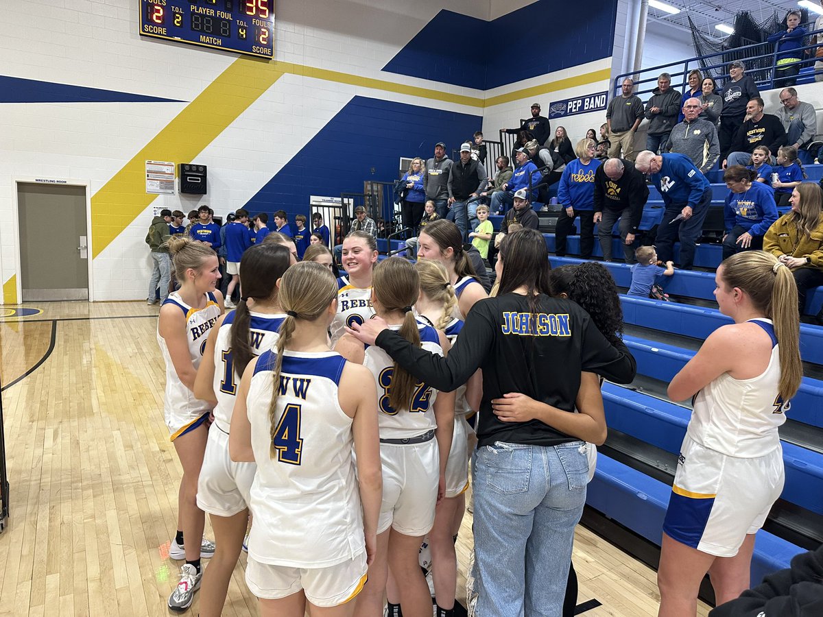 girls_westwood's tweet photo. Congratulations to Ashlyn Davis on scoring her 1000th career point! Way to work hard! @IGHSAU @WCSDRebels 💙💛🏀💛💙 https://t.co/keTPqMPw7B
