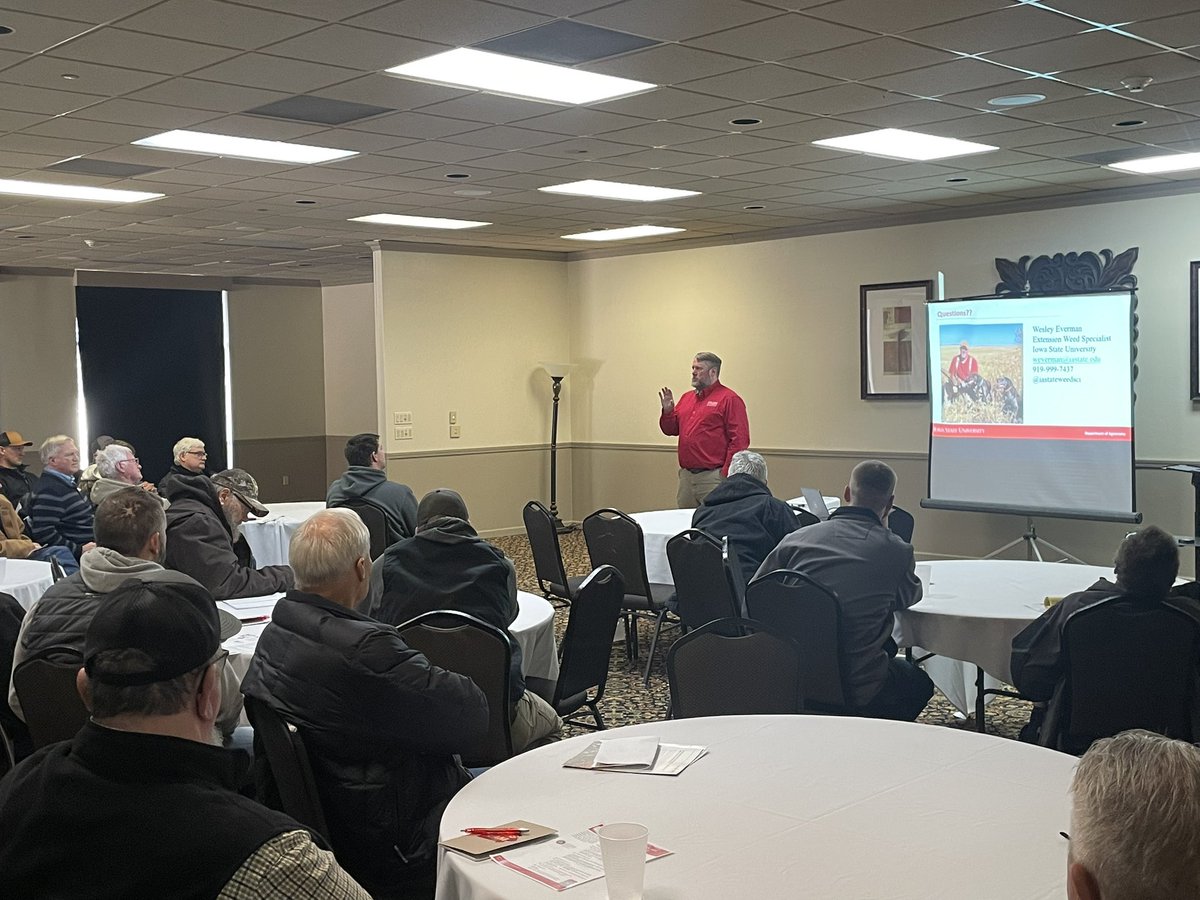 Dr Wes Everman at Okoboji Crop Advantage discussing waterhemp management .  Great questions and discussion.