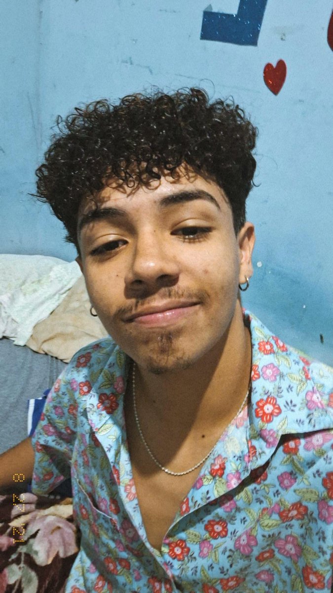 yxxngiily's tweet photo. te amo marina cade o ms3
#NumaIlha 🏝 https://t.co/IPuikjQ9I0