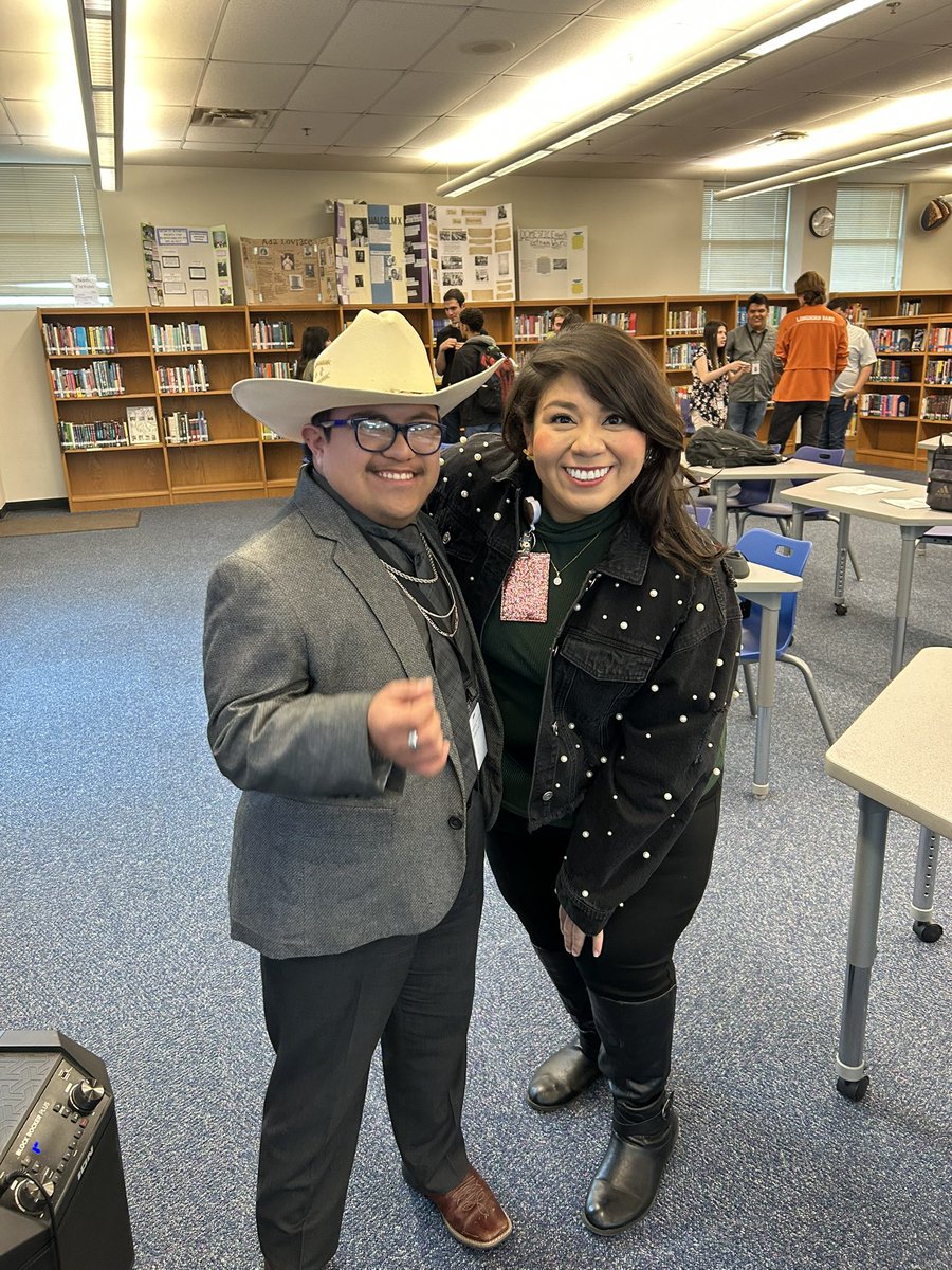 NISDDemi tweet media