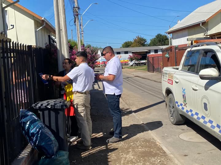 RetiroSenda's tweet photo. Lanzamiento campaña Preventiva de Verano "Cuidarse está de Moda" junto a Personal del Programa de Seguridad Pública de la comuna de Retiro, dirigida a las comunidades focalizados Villa Nuevo Sueño y Población Padre Fernando.

#CuidarseEstáDeModa https://t.co/n6vKWAPUiU