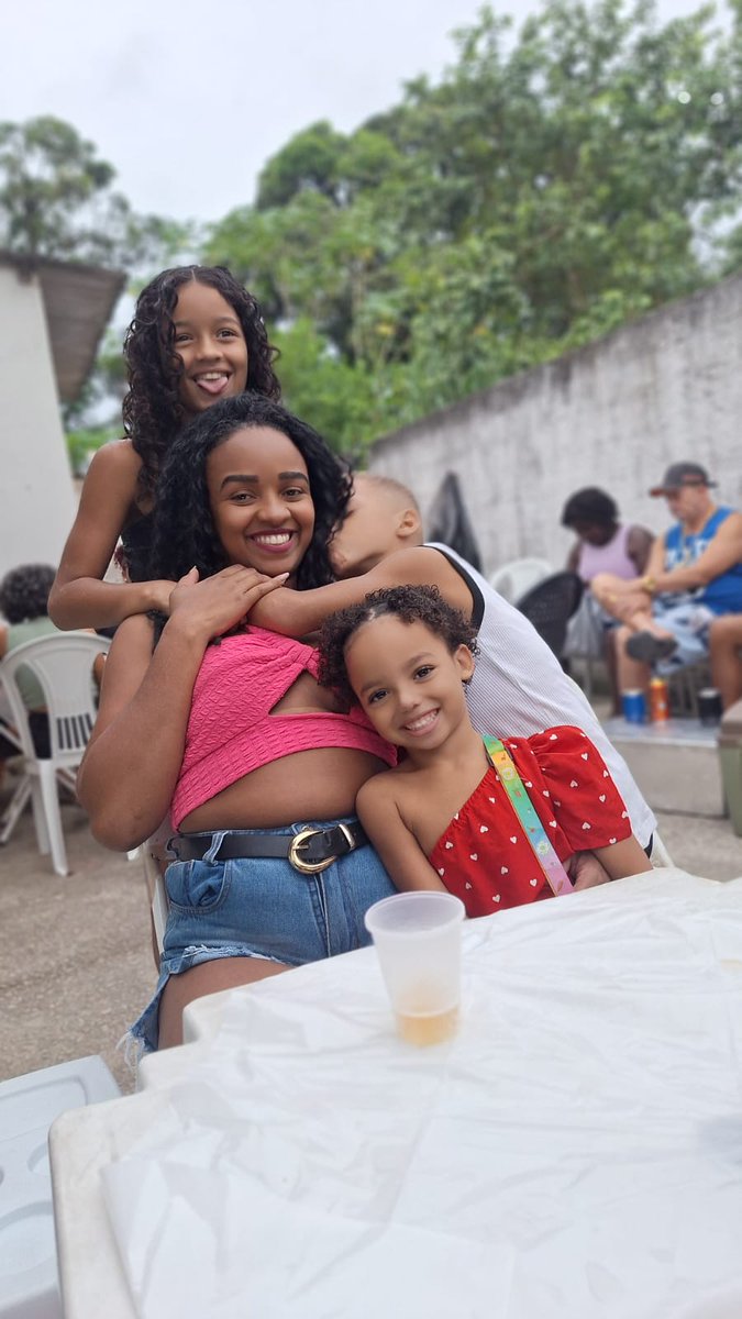 Nannyabsoluta's tweet photo. Rica daquilo que dinheiro não compra!🙌🏾🥹❤️ https://t.co/1YjZOcyGIb
