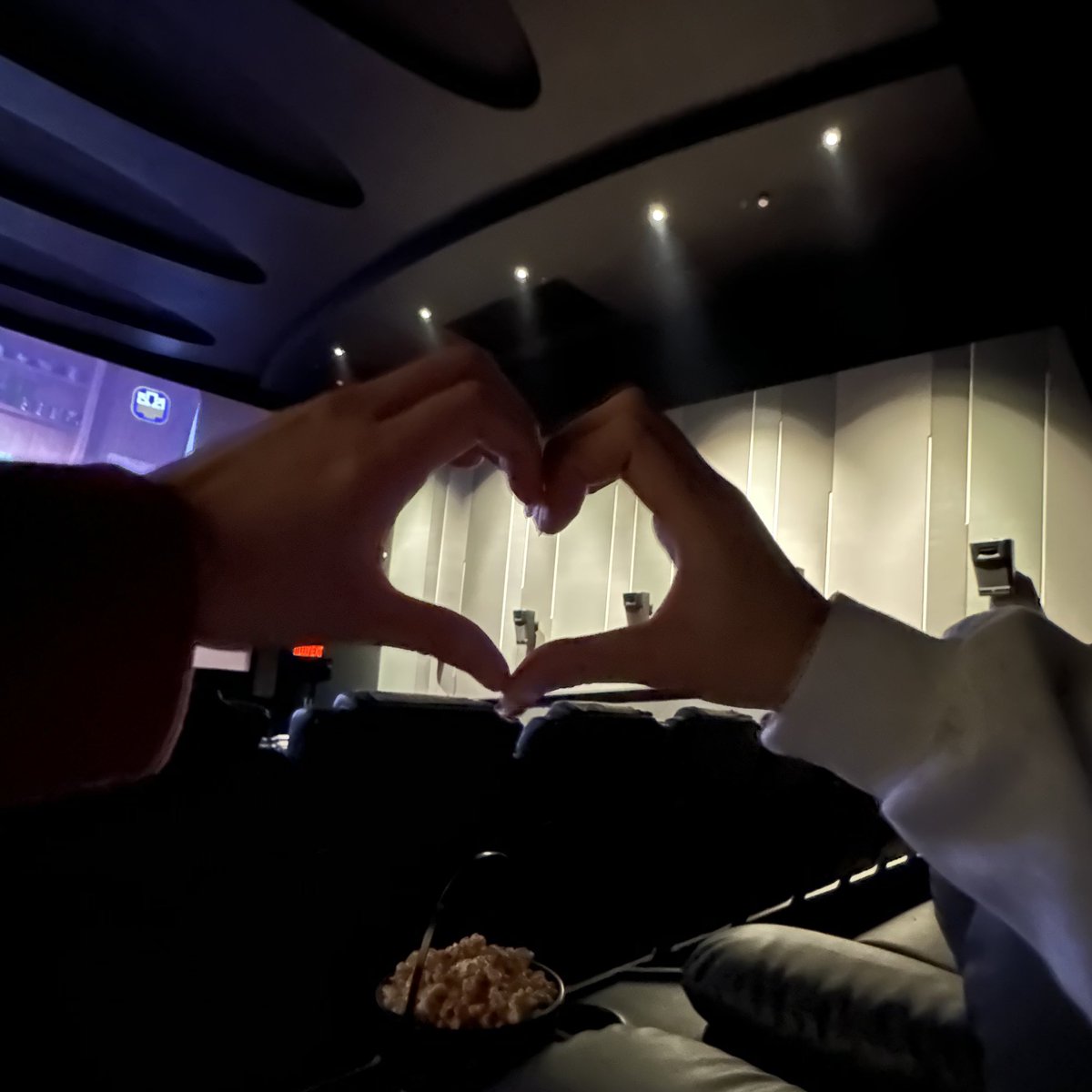 Happy 2 Years kubb <a href="/XHIAALPHA/">𝐀𝐋𝐏𝐇𝐀</a>

รักหมาตูดตัวเดิม 🩵🐶