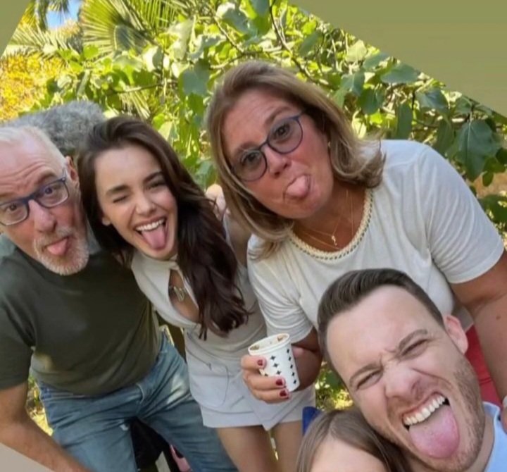 rbthandemiyy's tweet photo. @Sweet_Swifties_ @TvDunyasii Yeah, we too. Don't worry and we're enjoying it. A LOT! 🤑😘😘😘
Btw, you just copied me, dude 🤭🤣
#KeremBürsin #golddigger #gigolo #user #scammer #liar #uglyinsideandout #PRking #flopped https://t.co/vcOfk1UAt0