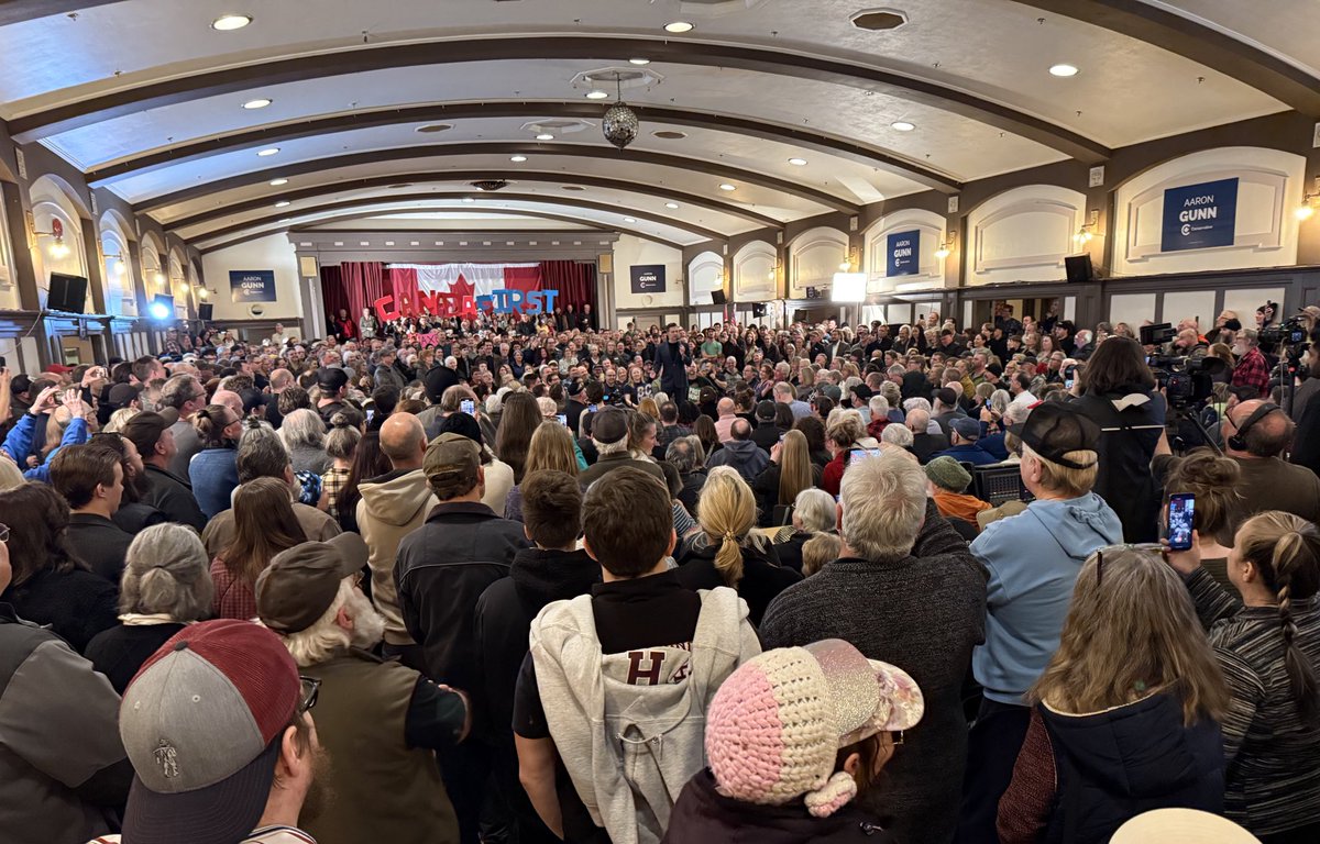 matt_antonitti's tweet photo. MASSIVE crowd in Powell River for @PierrePoilievre. 

They are ready for a Prime Minister that will put Canada First. https://t.co/W178Wq1spK