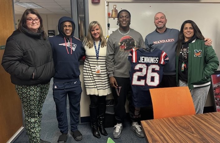 Mandarin High Sports (@mhssportszone) on Twitter photo Awesome to have <a href="/popshotta3/">DeMario Douglas3️⃣</a> and <a href="/23_dreamz/">Terrell “Beastmode”jennings</a> come back home for a visit! Mustang Nation is so proud of each of you. <a href="/Patriots/">New England Patriots</a> <a href="/Mandarin_HS_FB/">Mandarin HS Football</a> Go, Mustangs! Awesome to have <a href="/popshotta3/">DeMario Douglas3️⃣</a> and <a href="/23_dreamz/">Terrell “Beastmode”jennings</a> come back home for a visit! Mustang Nation is so proud of each of you. <a href="/Patriots/">New England Patriots</a> <a href="/Mandarin_HS_FB/">Mandarin HS Football</a> Go, Mustangs!