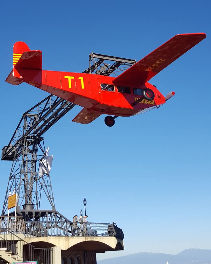 Passejant pel món. 
Barcelona. Air Tibidabo. Una elegant forma de viatjar. #Barcelona #bcn #travel #travelling #travelphotography #travellingourplanet #travellingthroughtheworld <a href="/parctibidabo/">Parc d'atraccions Tibidabo</a>