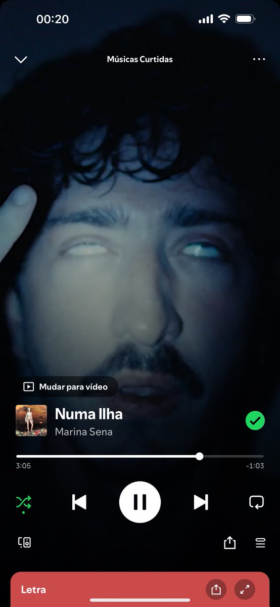 carnavalonirico's tweet photo. essa no ouvido sempre #NumaIlha https://t.co/cwevLUglje