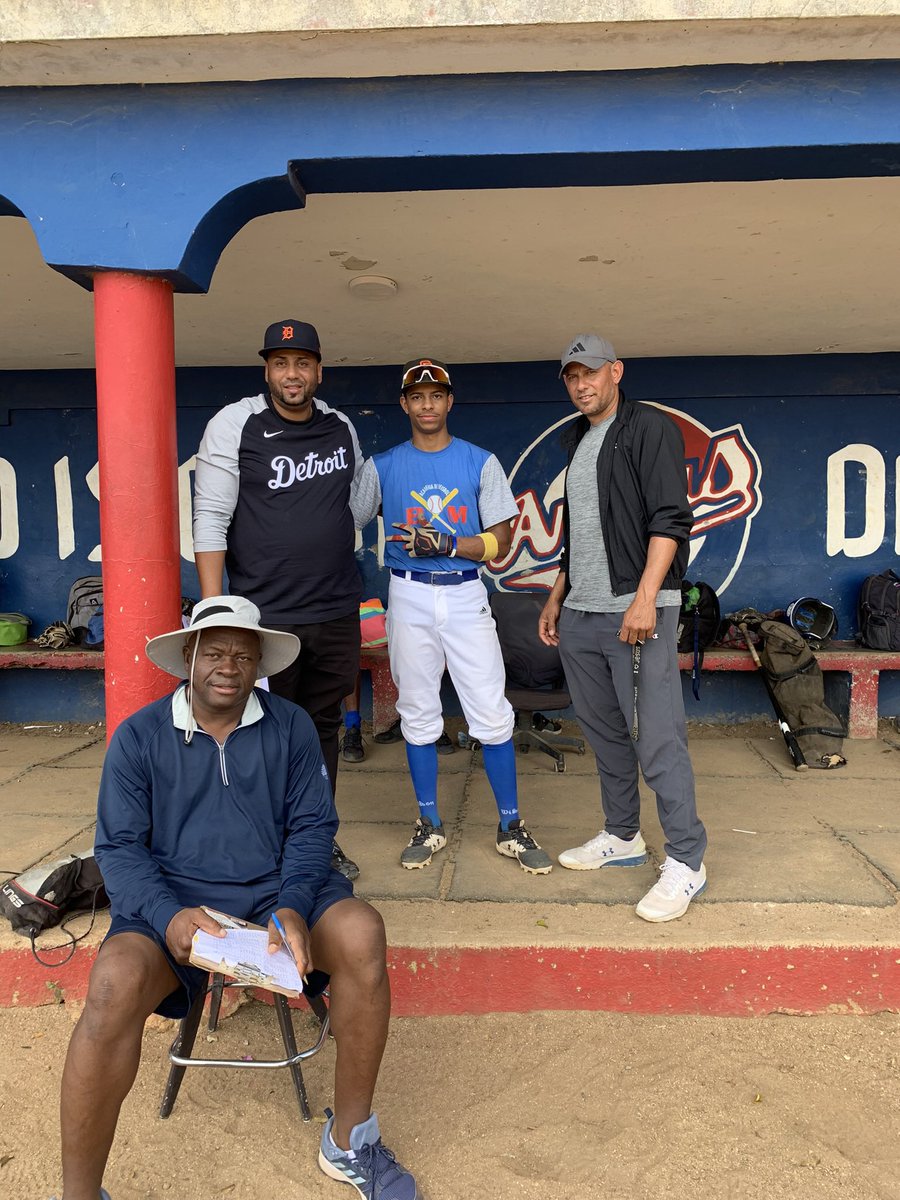 Roberto Simmonds tweet media