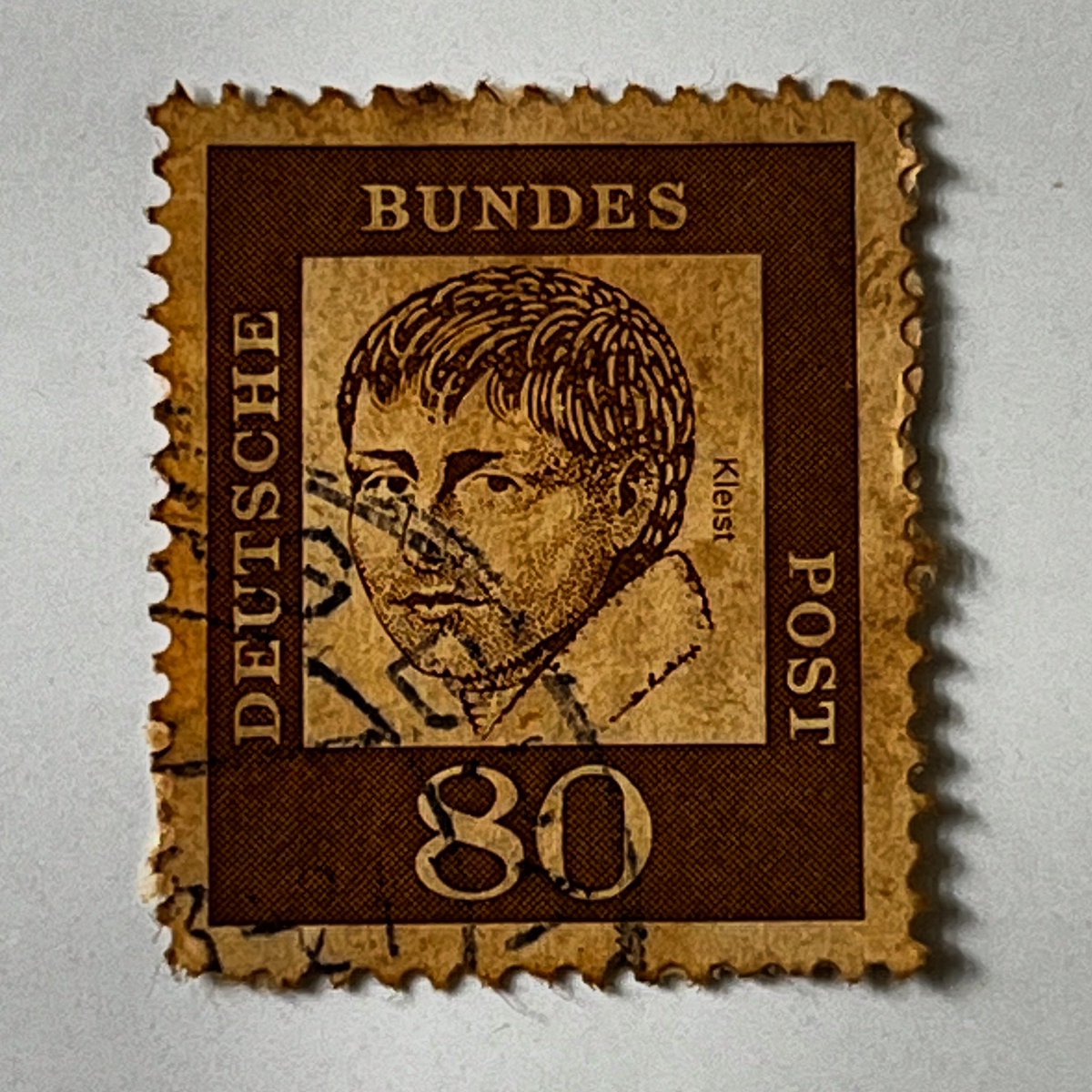 sakthiv82530542's tweet photo. Berlin 1961, 80, Heinrich von Kleist, German poet, dramatist, Deutsche, Bundespost
#deutschland #berlin #ottovonbismarck #heinrichlübke #bundespost #deutsche #theodorheuss #presedintele #eugenmaria #westgermany #germanpresident https://t.co/2lmv1rXa3n