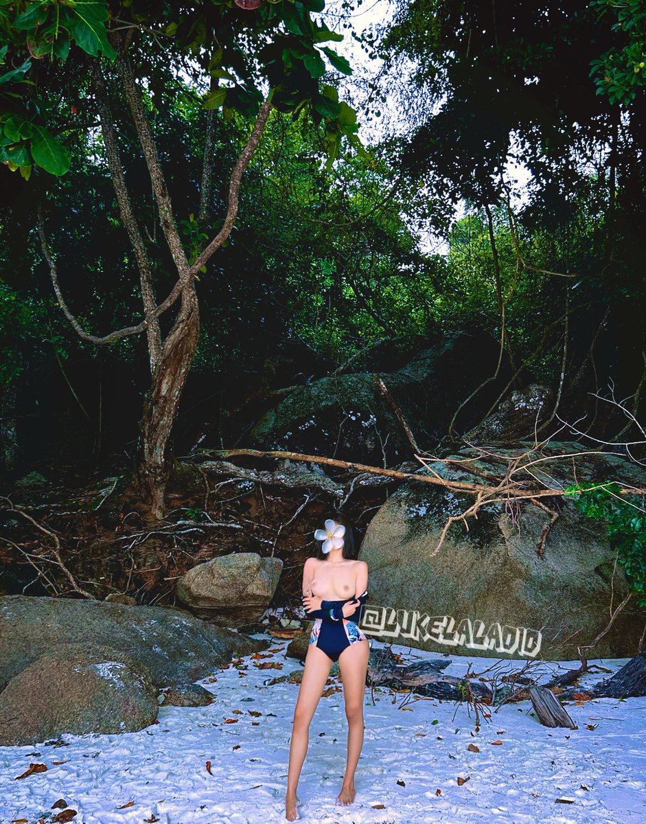 沙滩边露出时正巧被一对高加索夫妻看到. 在普吉岛的一周 每天除了晒太阳 做爱 看海 少了些许刺激.