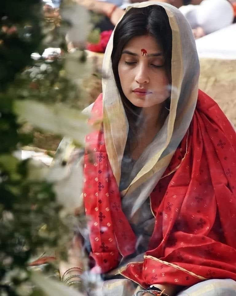 rahul_1c's tweet image. मैनपुरी से सांसद,सादगी और सभ्यता की आदर्श आदरणीय श्रीमति डिम्पल यादव (भाभी) जी को जन्मदिन की हार्दिक शुभकामनायें🎂...!!
@dimpleyadav
#HappyBirthday