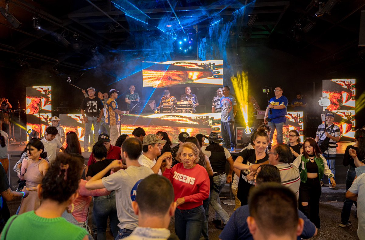 Casa del Lago UNAM ha recibido con gran éxito la alegría sonidera. Nuestra directora Cinthya García Leyva comparte la importancia de albergar y difundir esta expresión cultural en "Sonideros, un movimiento para bailar" de <a href="/CanalOnceTV/">Canal Once</a> 

Mañana, 20:00 en canalonce.mx