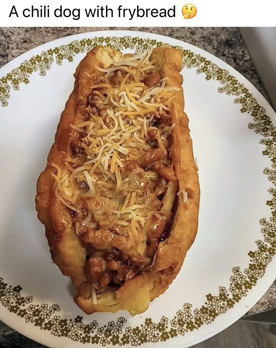 MrsGenX2's tweet image. Yes PLEASE! 😋Get in my belly!! 
#frybread 
And I would call it the #rezdog 
@Rez_Lizard 
Food truck ideas!?